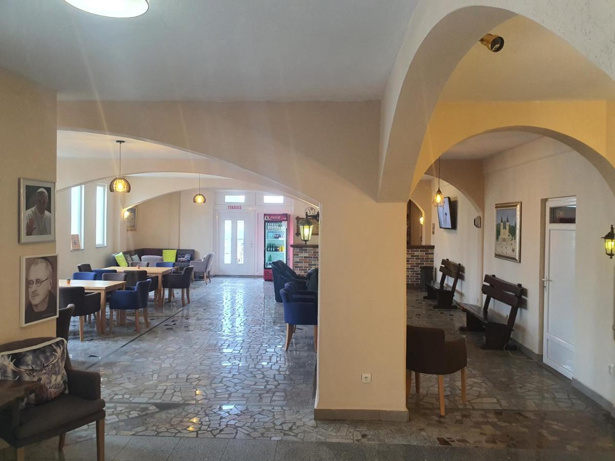 Hotel Barbaric Međugorje Eksteriør billede