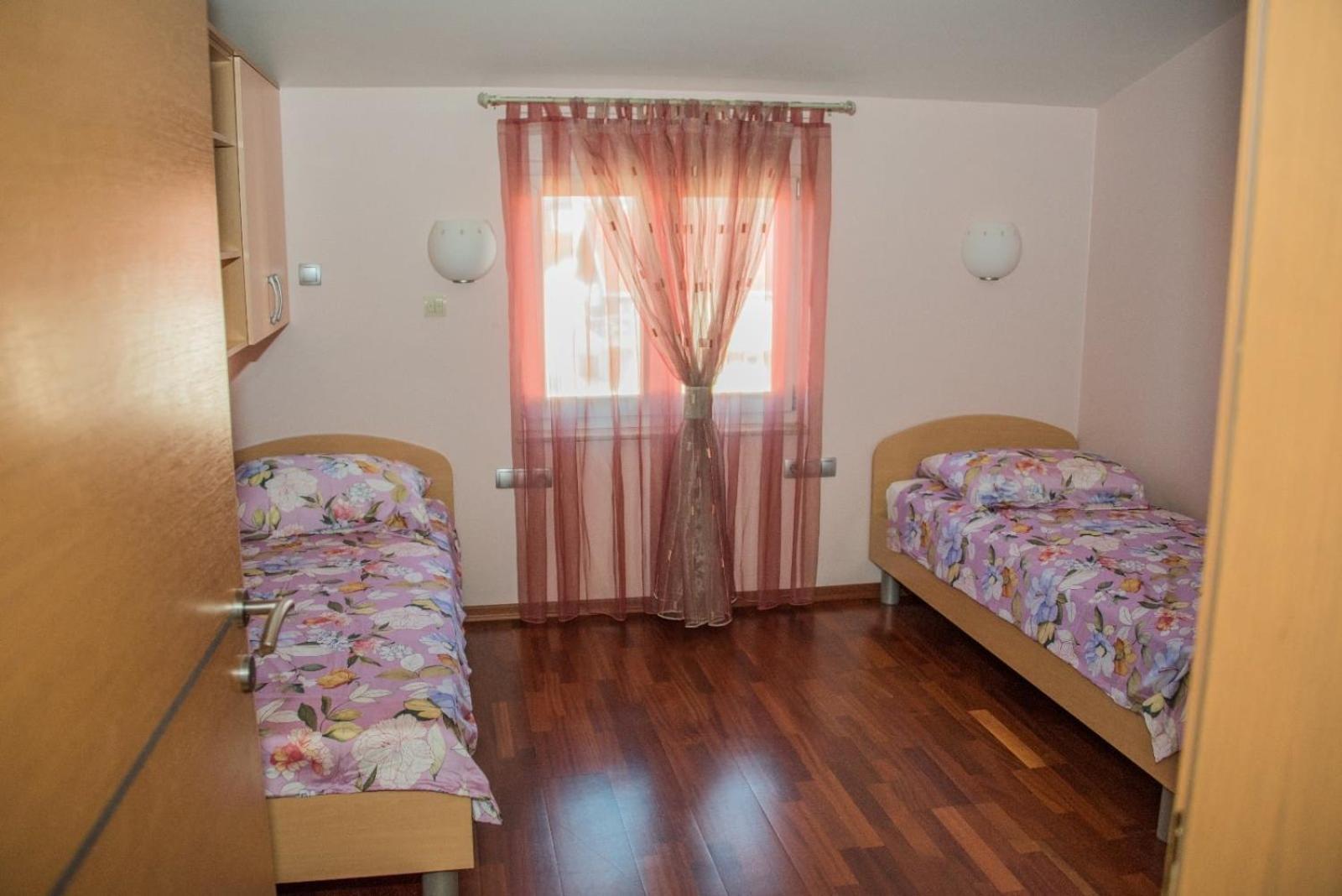 Hotel Barbaric Međugorje Eksteriør billede